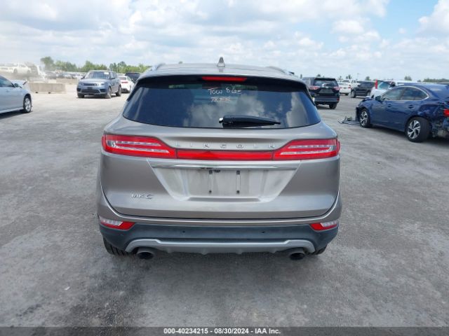 5LMCJ2C92KUL51139 Lincoln MKC SELECT