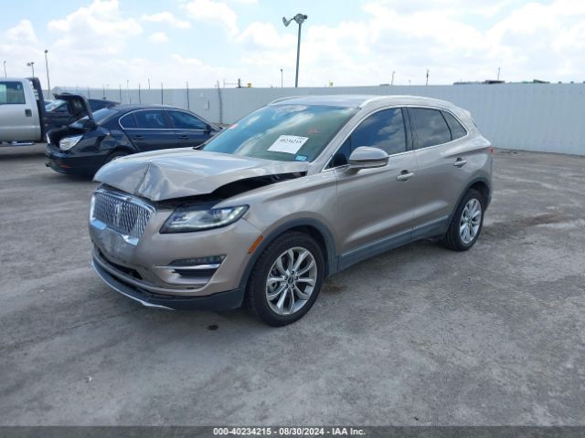 5LMCJ2C92KUL51139 Lincoln MKC SELECT