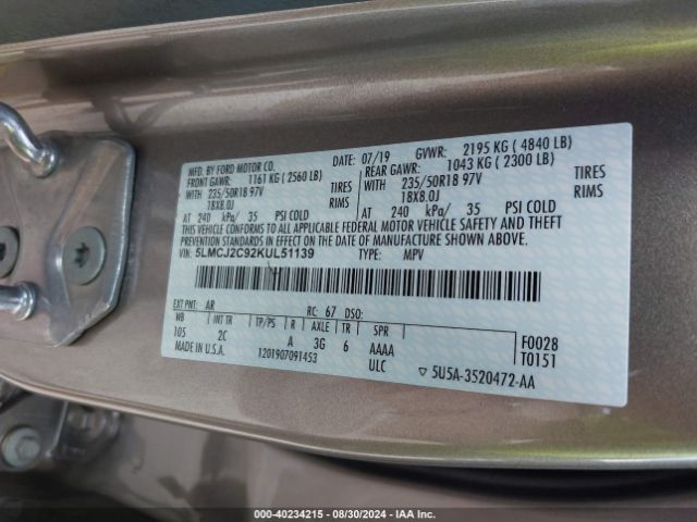 5LMCJ2C92KUL51139 Lincoln MKC SELECT
