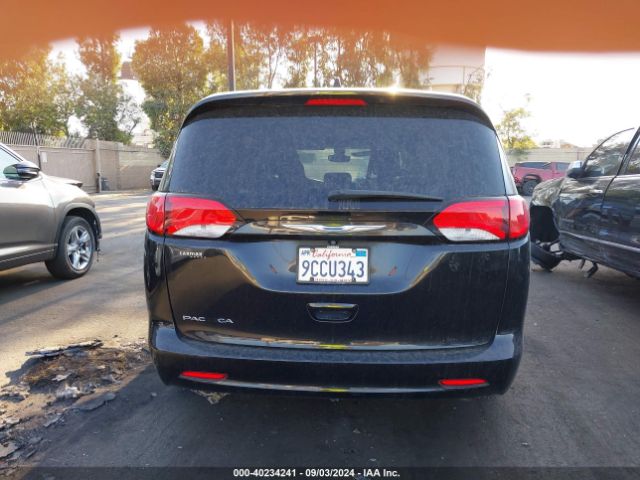 2C4RC1DG7HR663885 Chrysler Pacifica Touring