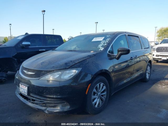2C4RC1DG7HR663885 Chrysler Pacifica Touring