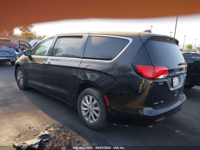 2C4RC1DG7HR663885 Chrysler Pacifica Touring
