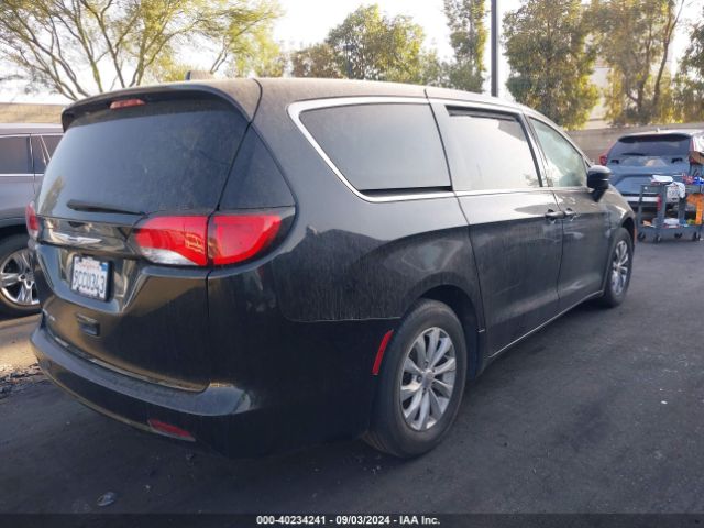 2C4RC1DG7HR663885 Chrysler Pacifica Touring