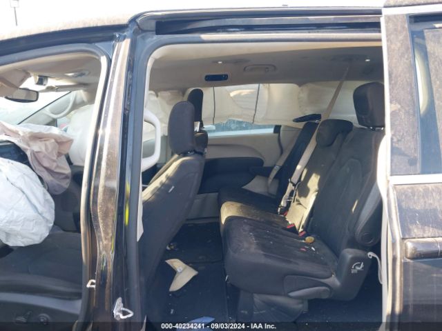 2C4RC1DG7HR663885 Chrysler Pacifica Touring