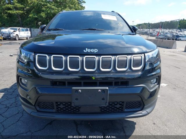 3C4NJDBB8NT105422 Jeep Compass Latitude 4x4