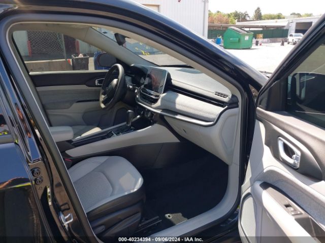 3C4NJDBB8NT105422 Jeep Compass Latitude 4x4