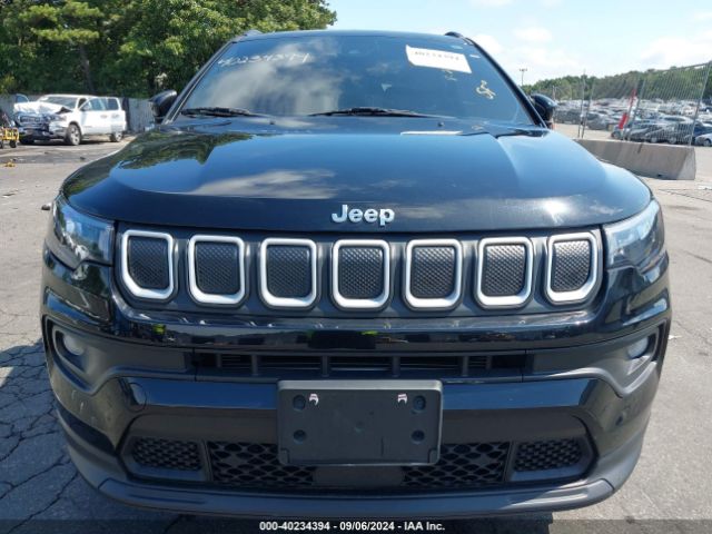 3C4NJDBB8NT105422 Jeep Compass Latitude 4x4
