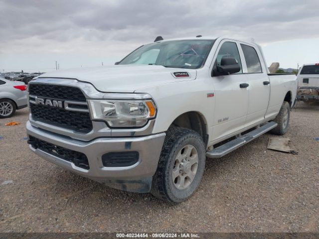 3C6UR5HJ2KG551411 RAM 2500 Tradesman  4x4 8' Box