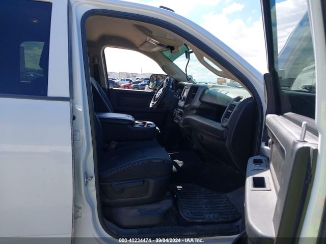 3C6UR5HJ0KG551407 RAM 2500 Tradesman  4x4 8' Box