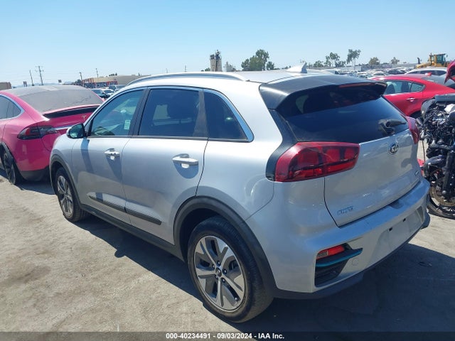 KNDCC3LG0L5081376 KIA Niro Ev Ex