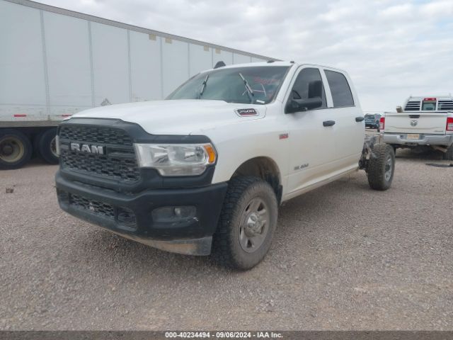 3C7WR5HJ9LG118366 RAM 2500 Tradesman  4x4 8' Box