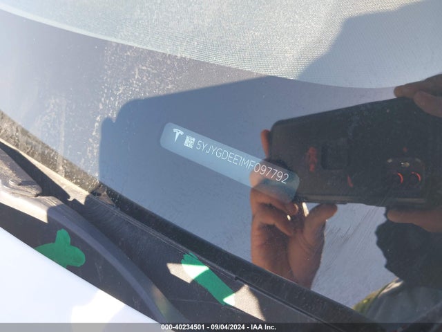 2021 TESLA MODEL Y 5YJYGDEE1MF097792 Photo 8