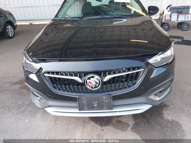W04GV8SX9J1135489 Buick Regal Tourx Essence