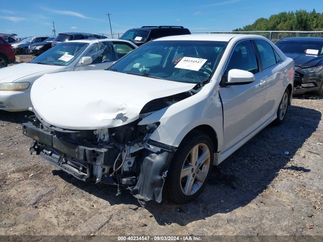 Toyota CAMRY SE 2014 4T1BF1FK9EU425038 Image 2