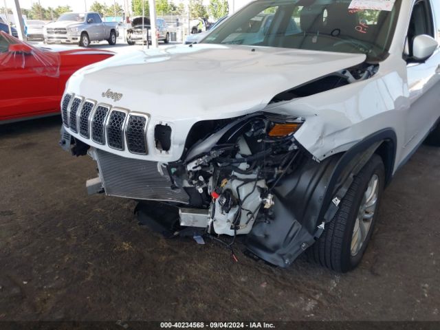1C4PJLCB4KD439563 Jeep Cherokee Latitude Fwd
