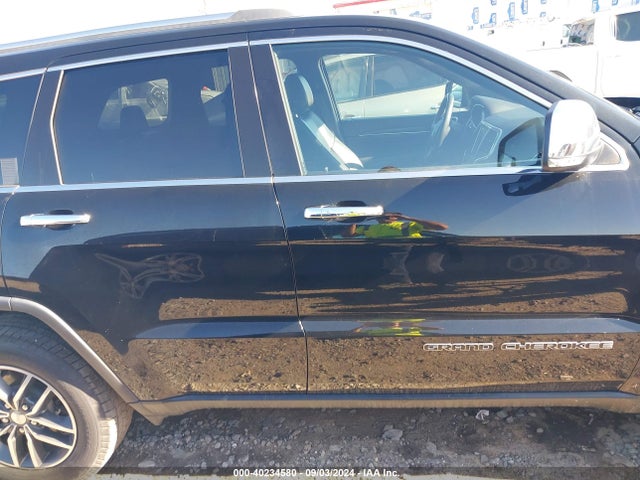 1C4RJEBG3JC131483 Jeep Grand Cherokee Limited 4x2