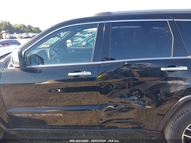 1C4RJEBG3JC131483 Jeep Grand Cherokee Limited 4x2