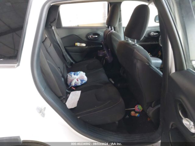 1C4PJLCSXFW507293 Jeep Cherokee Latitude