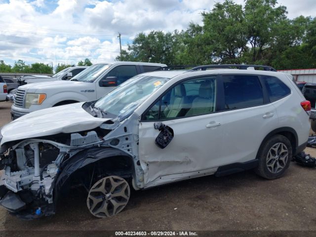 JF2SKAEC9PH422129 Subaru Forester Premium