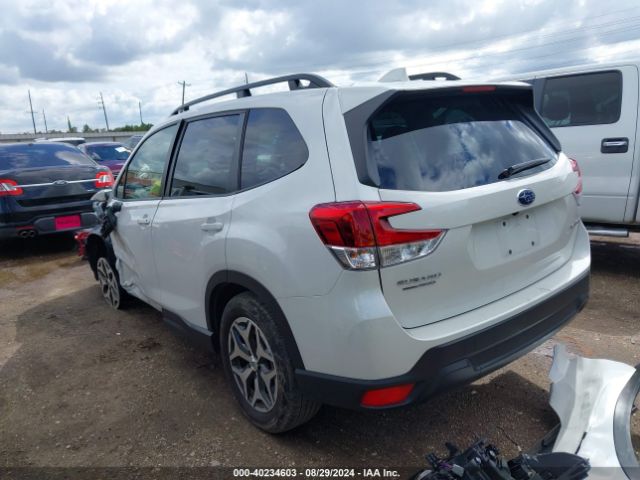 JF2SKAEC9PH422129 Subaru Forester Premium