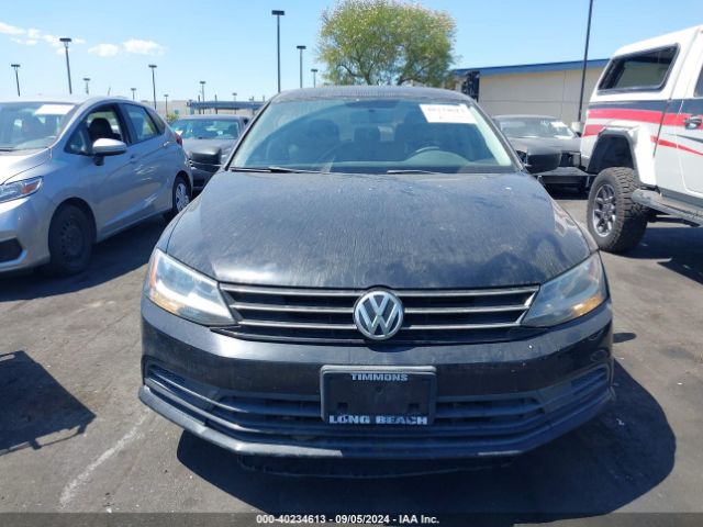 3VW267AJ8GM213404 Volkswagen Jetta 1.4t S