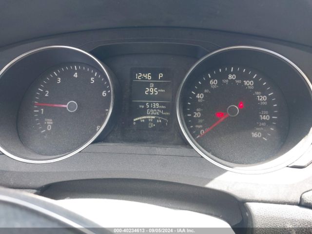 3VW267AJ8GM213404 Volkswagen Jetta 1.4t S