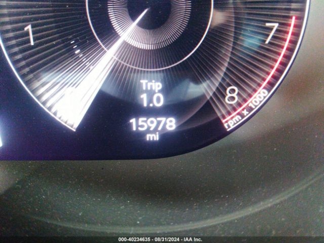 SJAAM2ZV8NC017235 Bentley Bentayga S/v8