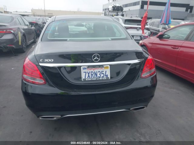 55SWF4JB0HU215390 Mercedes-Benz C 300 Luxury/sport