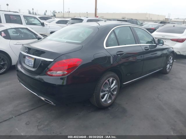 55SWF4JB0HU215390 Mercedes-Benz C 300 Luxury/sport