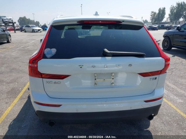 LYV102RKXJB069321 Volvo Xc60 T5 Momentum