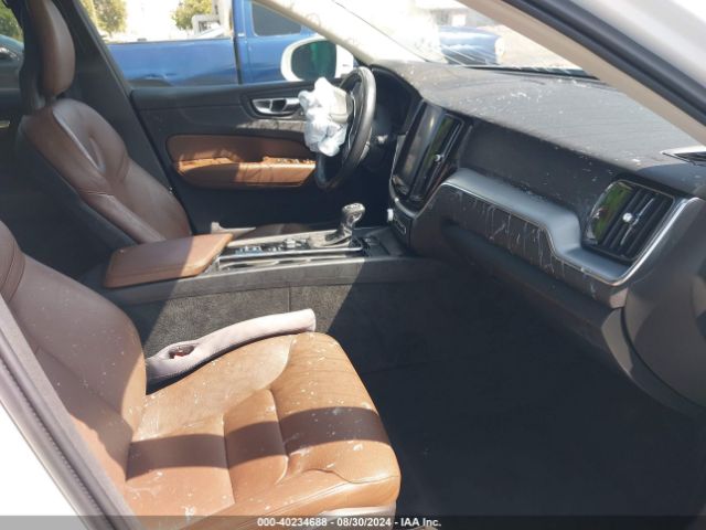LYV102RKXJB069321 Volvo Xc60 T5 Momentum