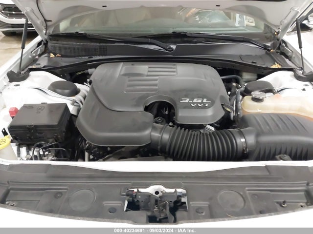 2C3CCAEG8EH380907 Chrysler 300C