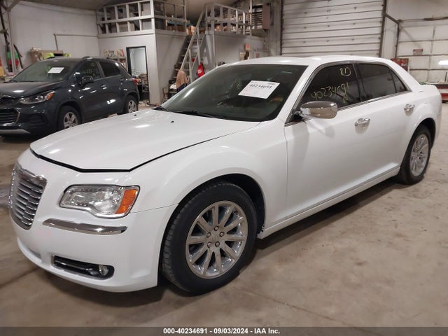 2C3CCAEG8EH380907 Chrysler 300C