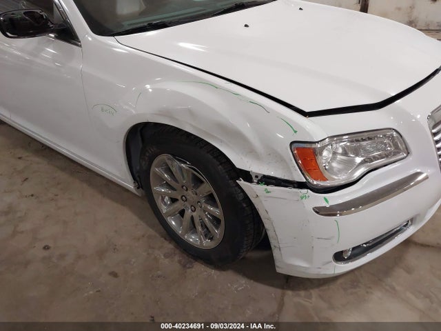 2C3CCAEG8EH380907 Chrysler 300C