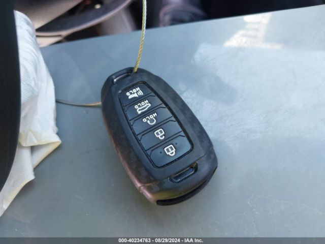 KMHLM4AG7MU194055 Hyundai ELANTRA SEL
