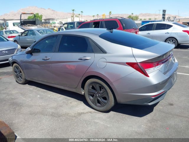 KMHLM4AG7MU194055 Hyundai ELANTRA SEL