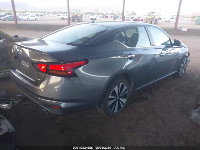 1N4BL4DW2NN396230 Nissan Altima Sv Intelligent Awd