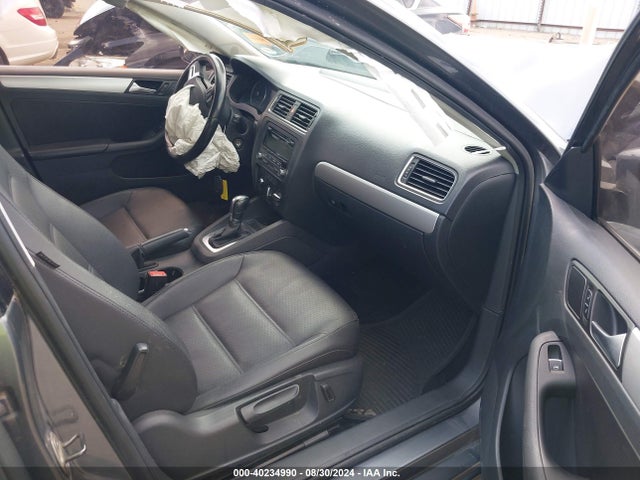 3VWD07AJ7EM238799 Volkswagen Jetta 1.8t Se