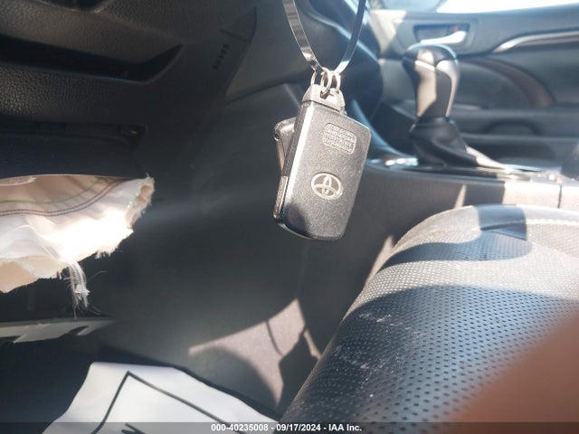 5TDYKRFH5ES014124 Toyota Highlander Limited V6