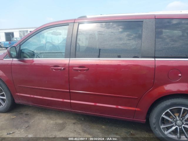 2C4RDGCG4HR825215 Dodge Grand Caravan Sxt