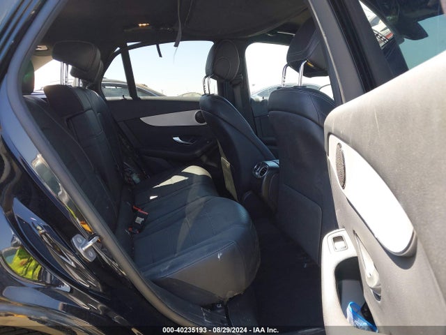 W1N0G8DB3MF869693 Mercedes-Benz Glc 300 Suv