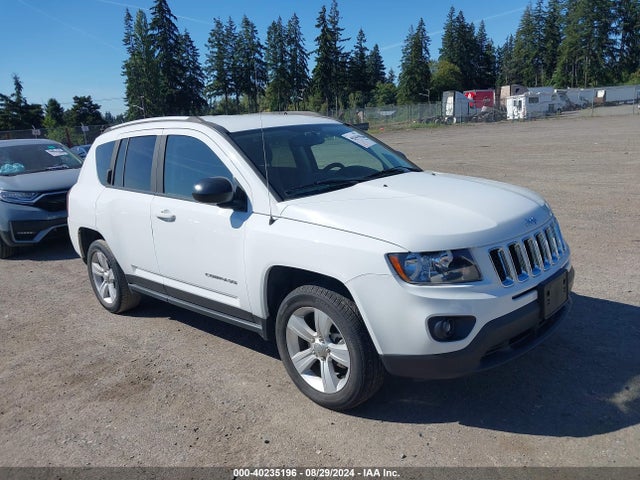2016 1C4NJCBAXGD698274 главное изображение