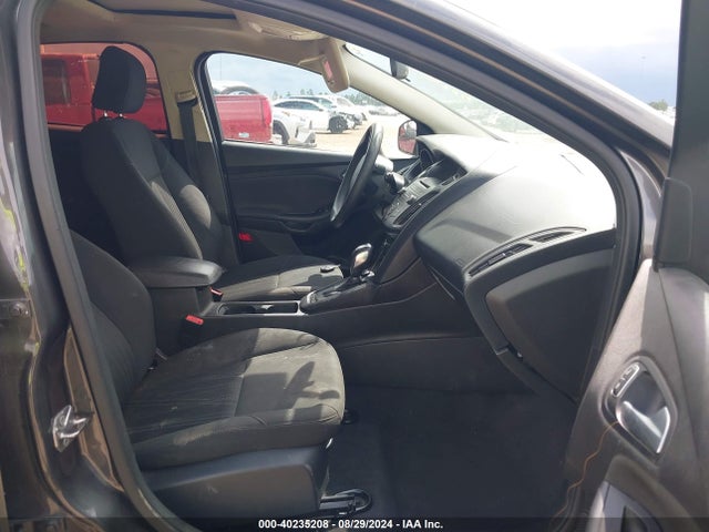 Ford FOCUS SE 2016 1FADP3K22GL216654 Image 5
