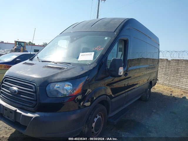 Ford Transit-250 2018 1FTYR3XV0JKB09074 Image 2