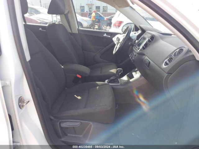 WVGAV7AX5HK053041 Volkswagen Tiguan 2.0t/2.0t S