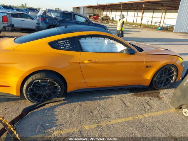 1FA6P8CF9J5175667 Ford Mustang Gt Premium