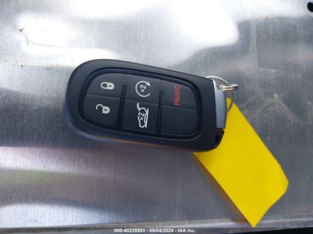 1C4PJMDX8LD609215 Jeep Cherokee High Altitude 4x4