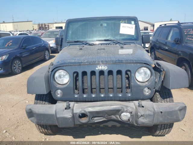 1C4BJWDG3GL338002 Jeep Wrangler Unlimited Sport