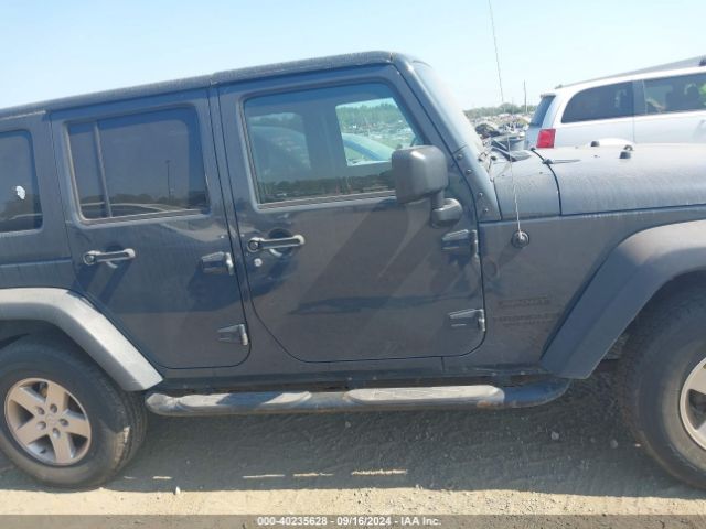 1C4BJWDG3GL338002 Jeep Wrangler Unlimited Sport