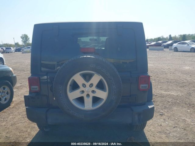 1C4BJWDG3GL338002 Jeep Wrangler Unlimited Sport